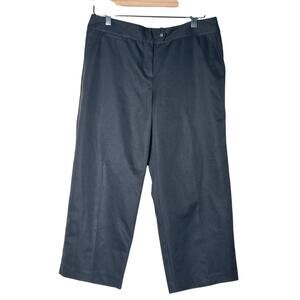 Izod black capri stretch golf pants size 2 B182